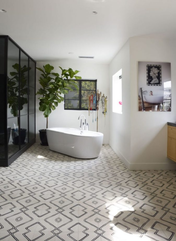 BATHROOM basin faucet